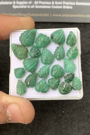 Natural Emerald Gemstone Hand Carved Leaf Shape Cabochon High Quality Loose Gemstones For Jewelry Making 7-12 MM Size 21 Pcs V4320